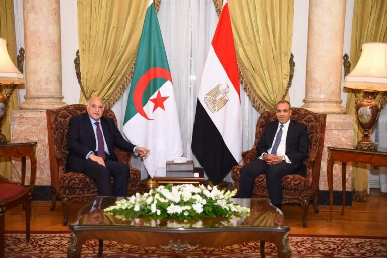 0d01e2e7-779d-4bc2-ba8c-9ec83aba52d6