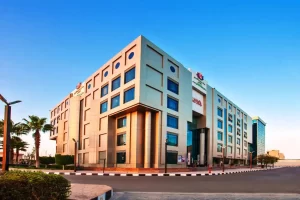 جامعة مصر للعلوم والتكنولوجيا الكليات والتخصصات
